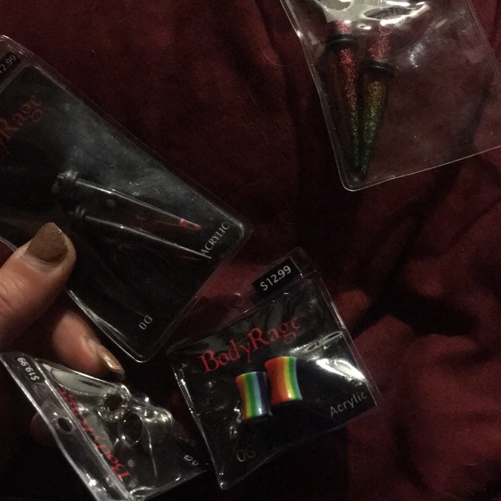 0g new!!! ear plugs